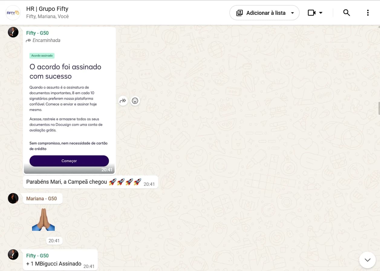 Print real do grupo de WhatsApp comemorando o resultado de uma cliente